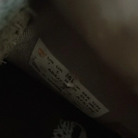 NWT TIMBERLAND Waterproof Boots! - Picture 12 of 12